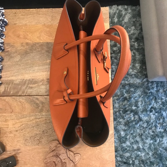 Prada Saffiano Cuir Double Orange - Picture 3 of 6